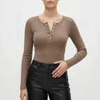 Vantoma - Ribbed Textured Button Long Sleeve Top