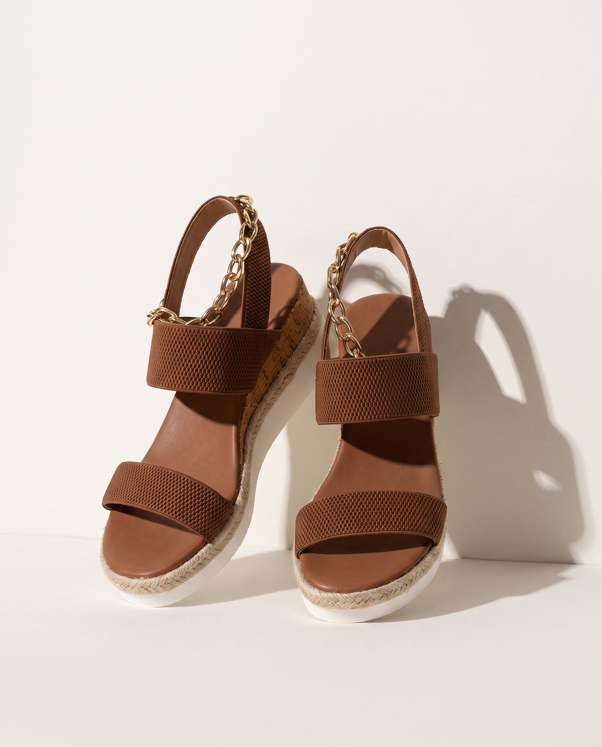 Violaine | Silver Flat Low Mid Heel Bridal Sandals — voorkant
