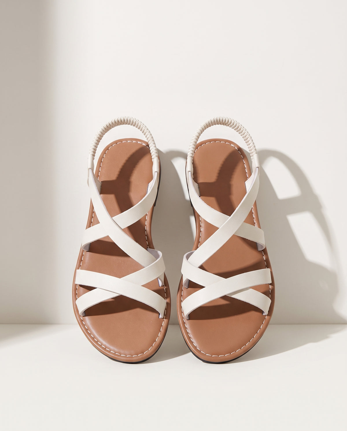Sidonie | Low Heel Strappy Flat Sandals White Silver Holiday — voorkant