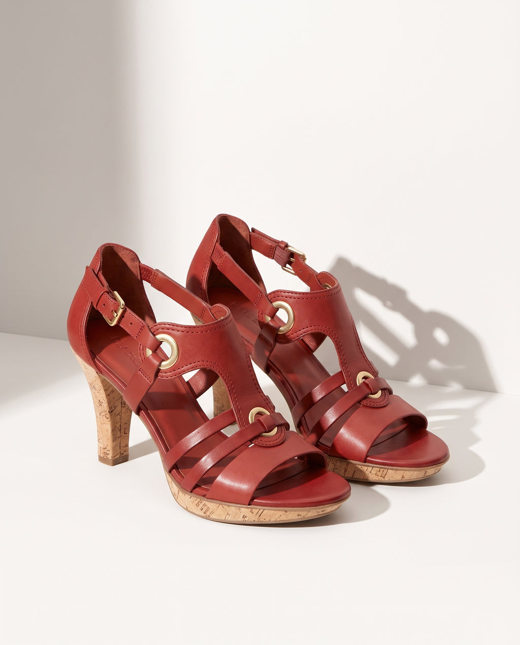 Sabine | Comfortable Low Block Heel Wide Fit Black Brown Sandals — voorkant