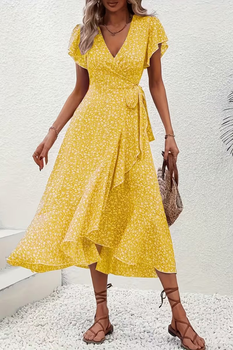 Delia | Floral Wrap Midi Dress Short Sleeve Black White V-Neck